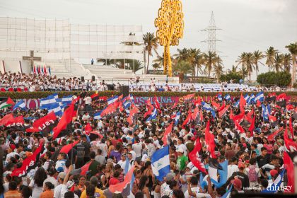 Daniel y Rosario celebran el 35/19 en Plaza La Fé