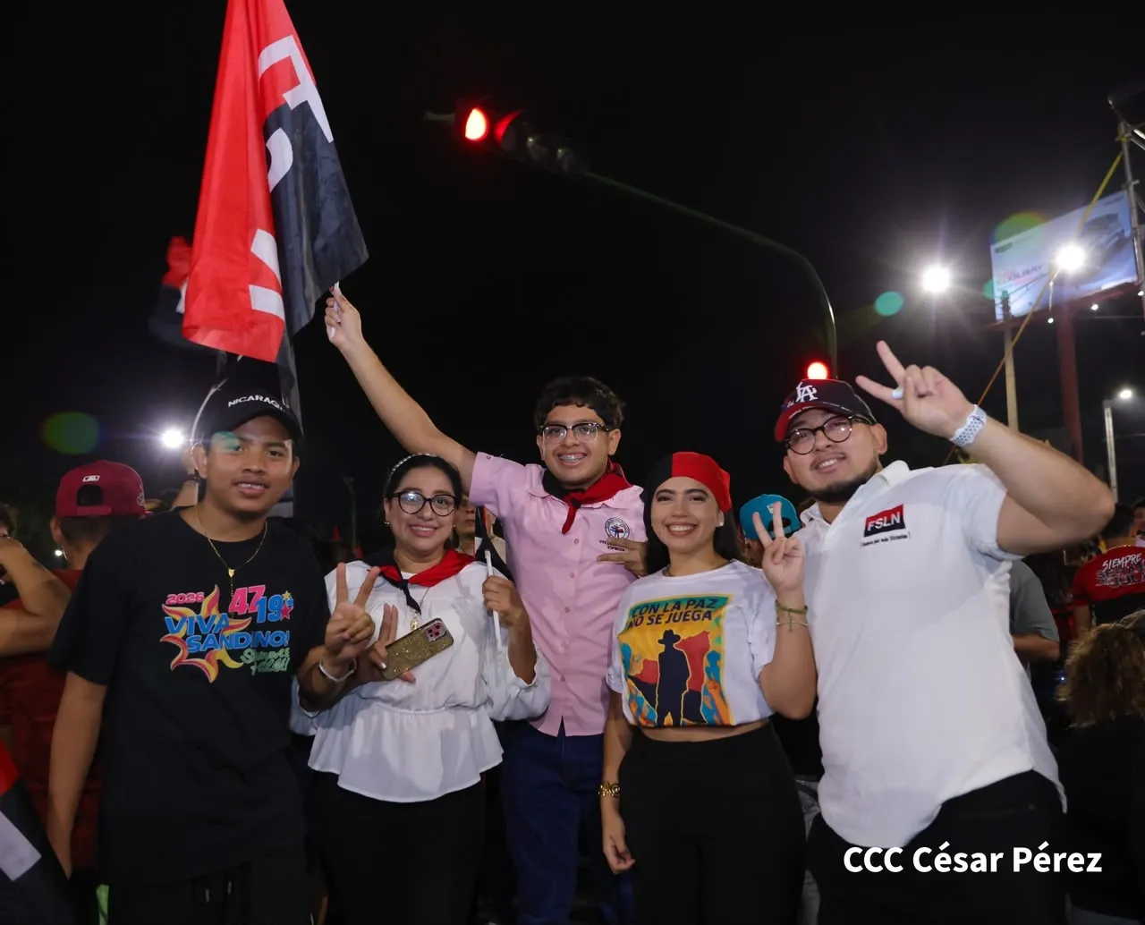 Familias protagonizan vigilias por el 47.° aniversario de la Revolución