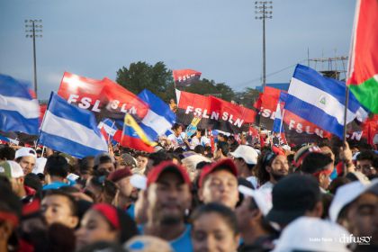 Daniel y Rosario celebran el 35/19 en Plaza La Fé