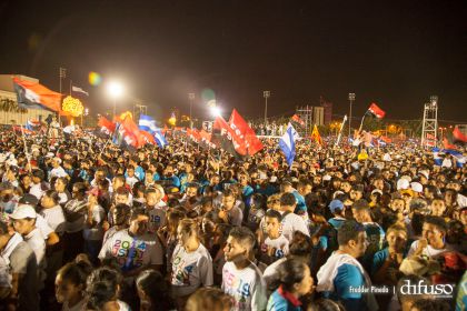 Daniel y Rosario celebran el 35/19 en Plaza La Fé