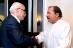 Comandante-Presidente Daniel se reúne con representante del presidente Mahmoud Abbas