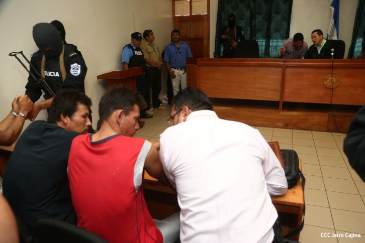 Fiscalía introduce acusación contra sospechosos de cobarde masacre