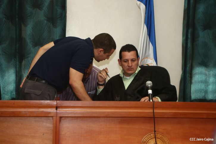 Fiscalía introduce acusación contra sospechosos de cobarde masacre