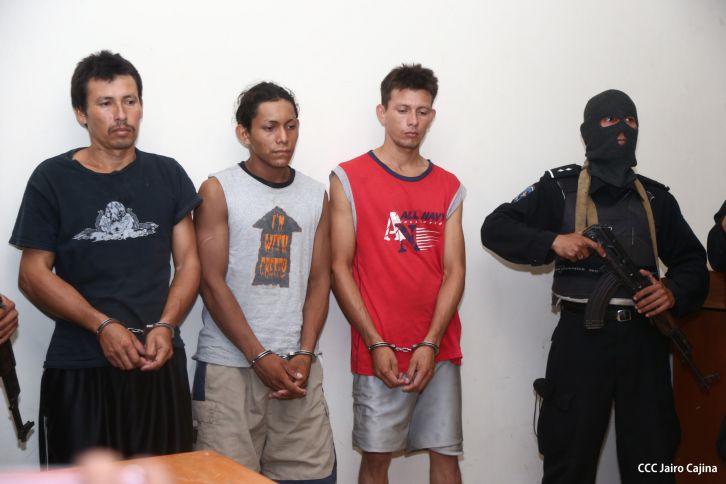 Fiscalía introduce acusación contra sospechosos de cobarde masacre