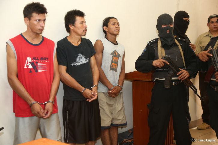 Fiscalía introduce acusación contra sospechosos de cobarde masacre