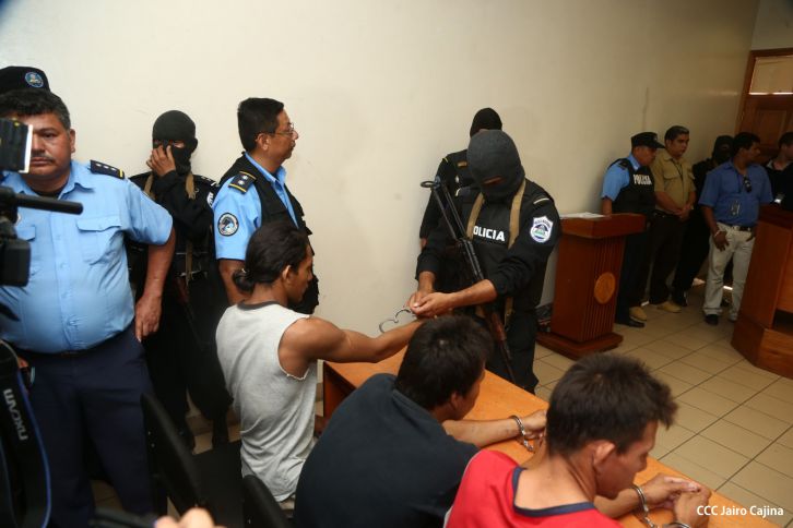 Fiscalía introduce acusación contra sospechosos de cobarde masacre