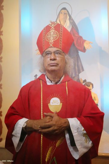 Cardenal Brenes celebra a honor a Santiago Apóstol