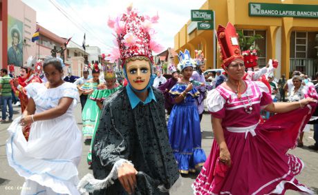 Cardenal Brenes celebra a honor a Santiago Apóstol