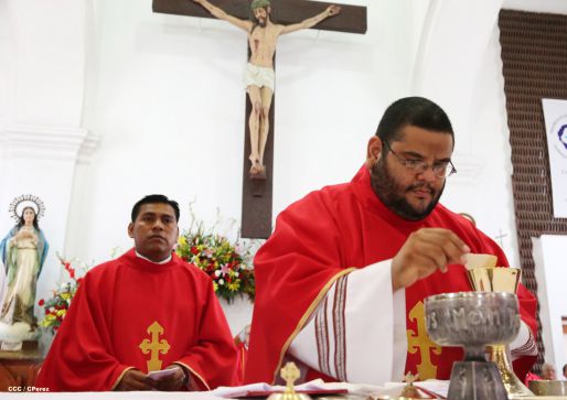 Cardenal Brenes celebra a honor a Santiago Apóstol