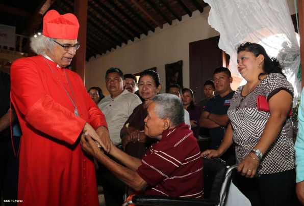 Cardenal Brenes celebra a Santa Ana en Niquinohomo