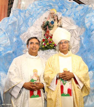 Cardenal Brenes celebra a Santa Ana en Niquinohomo