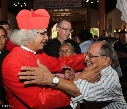 Cardenal Brenes celebra a Santa Ana en Niquinohomo