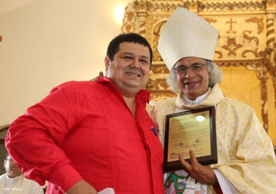 Cardenal Brenes celebra a Santa Ana en Niquinohomo