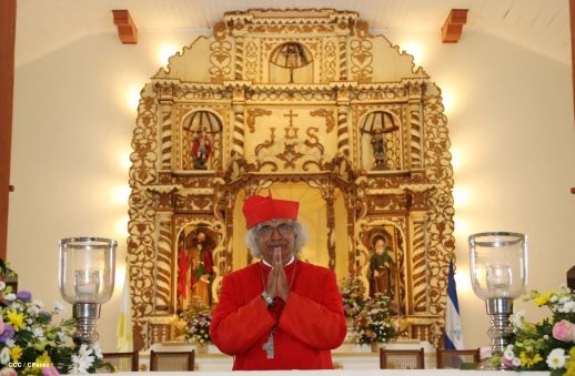 Cardenal Brenes celebra a Santa Ana en Niquinohomo