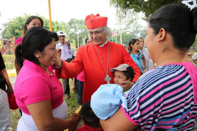 Cardenal Brenes celebra a Santa Ana en Niquinohomo