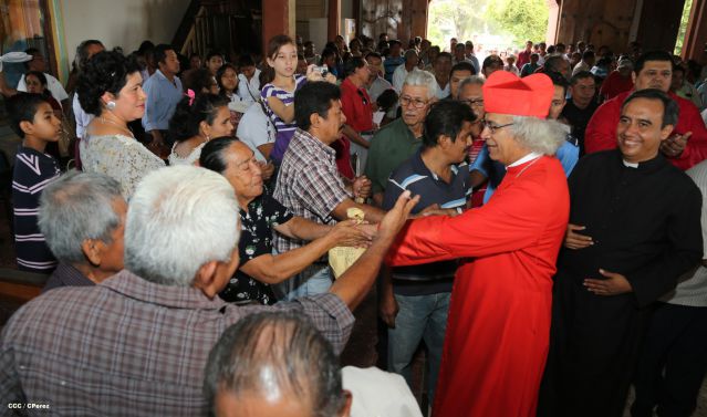 Cardenal Brenes celebra a Santa Ana en Niquinohomo