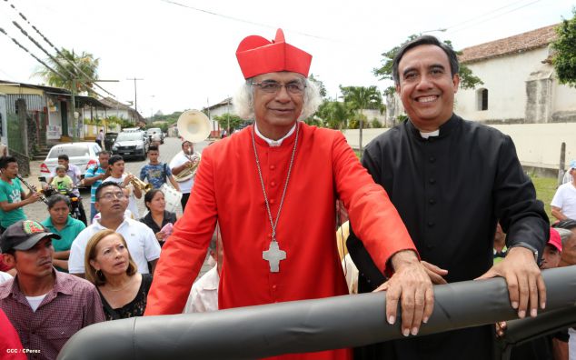 Cardenal Brenes celebra a Santa Ana en Niquinohomo