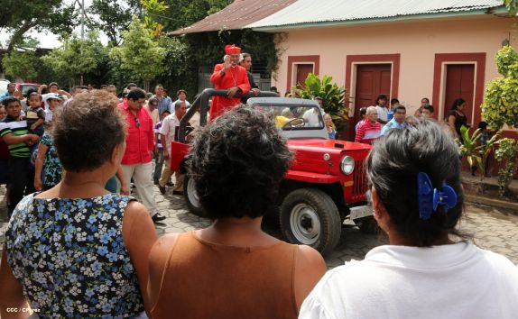 Cardenal Brenes celebra a Santa Ana en Niquinohomo