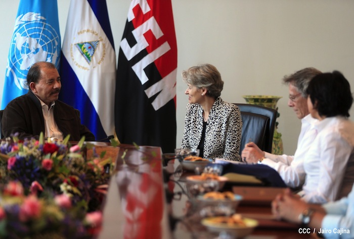 Daniel y Rosario visitan se reúnen con Directora UNESCO