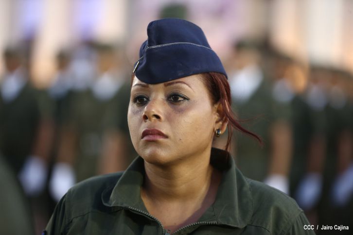 Daniel preside el 35 aniversario de la Fuerza Aérea