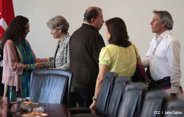 Daniel y Rosario visitan se reúnen con Directora UNESCO