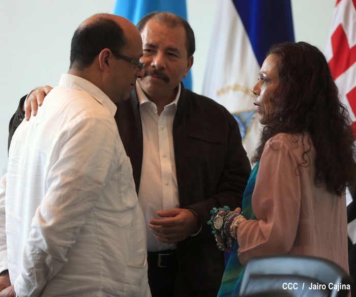 Daniel y Rosario visitan se reúnen con Directora UNESCO