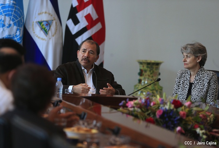 Daniel y Rosario visitan se reúnen con Directora UNESCO