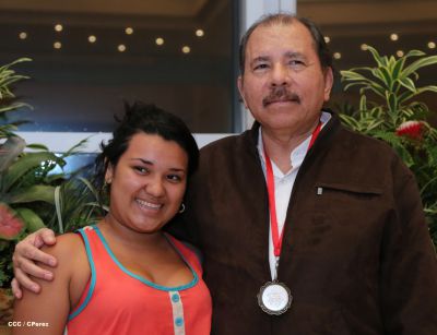 Daniel se reúne con campeones del Torneo Panamericano de Beisbol Infantil AA