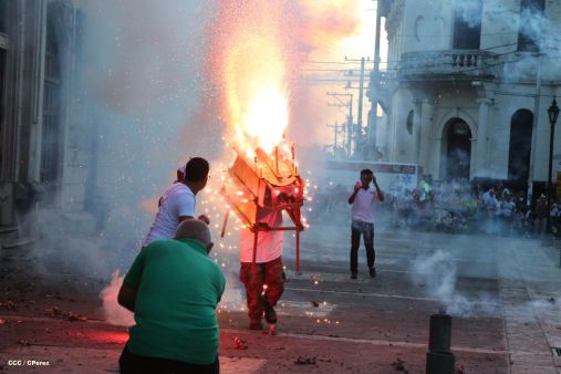 Fieles leoneses celebran 67 años de la Gritería Chiquita