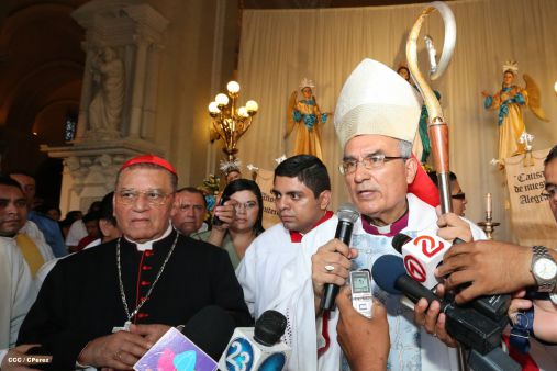 Fieles leoneses celebran 67 años de la Gritería Chiquita