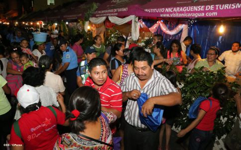 Fieles leoneses celebran 67 años de la Gritería Chiquita