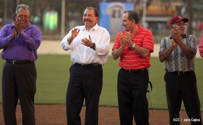 Presidente Daniel inaugura Estadio Béisbol Infantil 