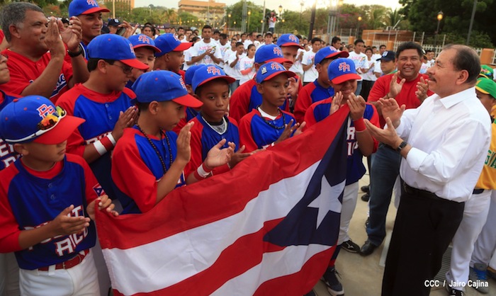 Presidente Daniel inaugura Estadio Béisbol Infantil 