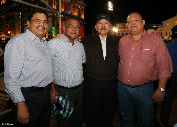 Presidente Daniel conmemora 50 años de Alcohólicos Anónimos