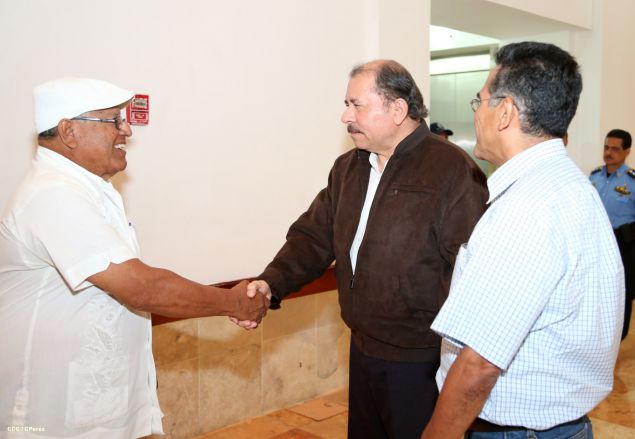 Presidente Daniel conmemora 50 años de Alcohólicos Anónimos