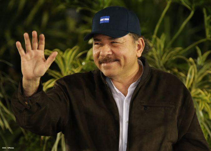 Presidente Daniel conmemora 50 años de Alcohólicos Anónimos