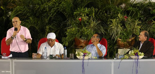 Presidente Daniel conmemora 50 años de Alcohólicos Anónimos