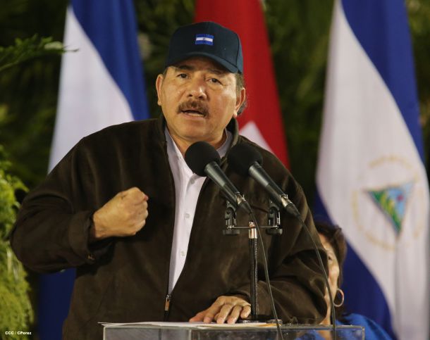 Presidente Daniel conmemora 50 años de Alcohólicos Anónimos