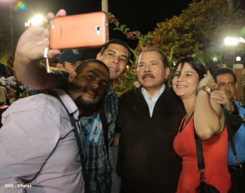 Presidente Daniel clausura 17 CLAE