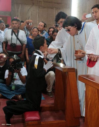 310 niños y niñas se consagran a Jesucristo al recibir la Primera Comunión