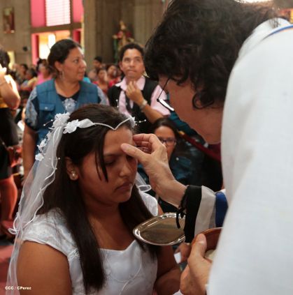 310 niños y niñas se consagran a Jesucristo al recibir la Primera Comunión
