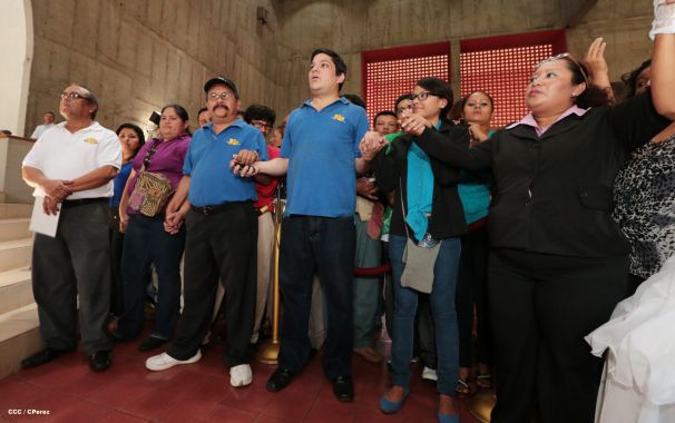 310 niños y niñas se consagran a Jesucristo al recibir la Primera Comunión