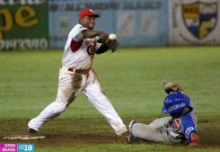 Bóer logra imponerse a la Costa y repite marcador del miércoles