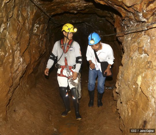 Avanzan labores de rescate a mineros de Bonanza