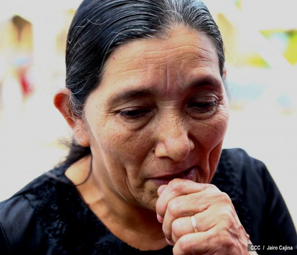 Mineros salen del Hospital de Bonanza