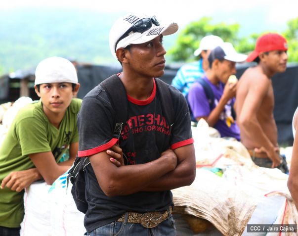 Continúan labores de búsqueda de mineros