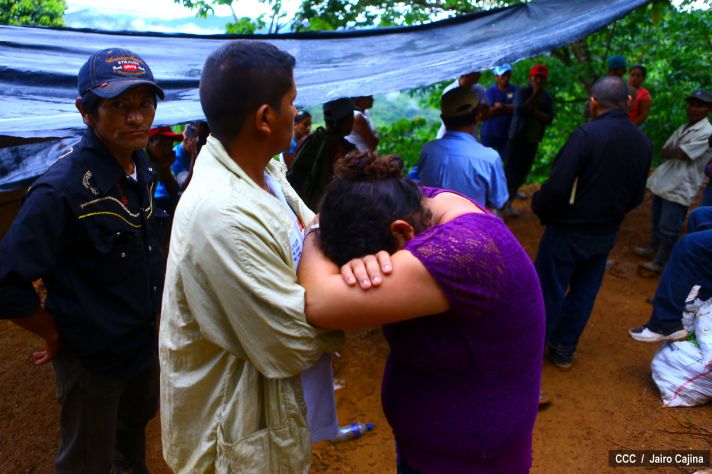 Continúan labores de búsqueda de mineros