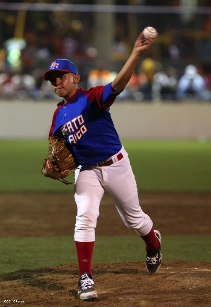 Presidente Daniel inaugura Estadio Béisbol Infantil 