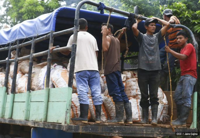Bonanza en calma a la espera del rescate de segundo grupo de mineros