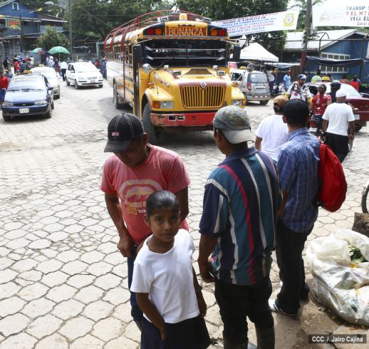 Bonanza en calma a la espera del rescate de segundo grupo de mineros